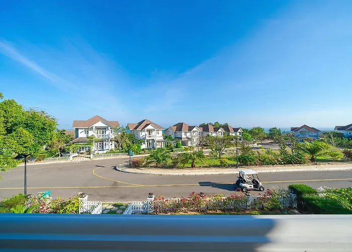 Villa Casa - Floral Park- Sealinks