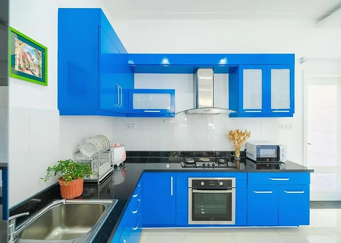 Villa Casa - Floral Park- Sealinks